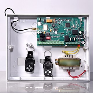 دزدگیر سیم کارتی PKT مدل S680 NEW